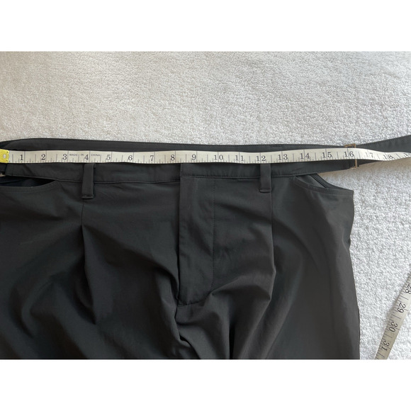 ALO Yoga Mid-Rise Showdown Trouser Pants Side Buckle Black 158$ Womens M /L - Picture 10 of 13